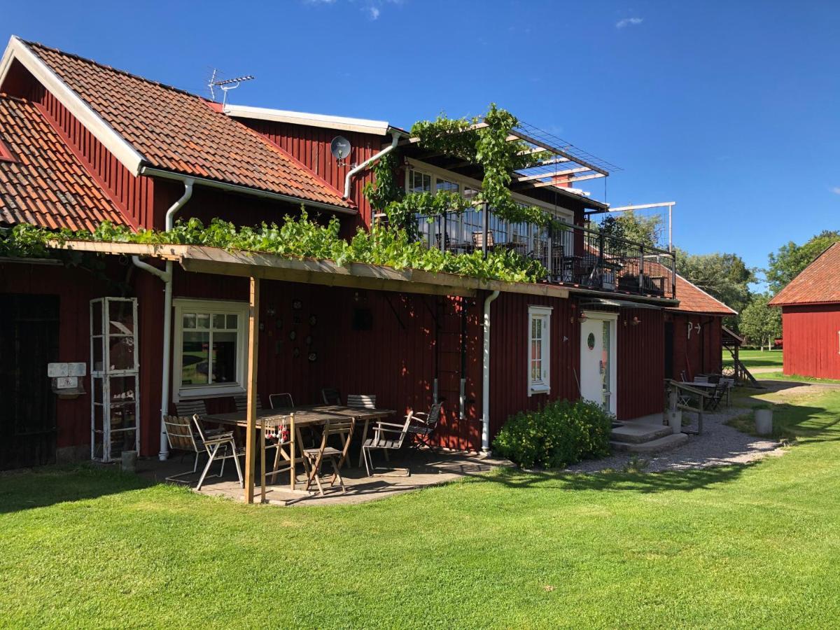 Aeventyrsgardens Vandrarhem, Kinnekulle Källby Esterno foto