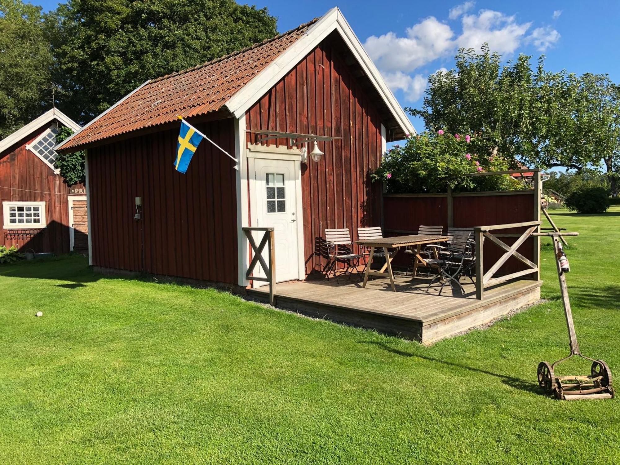 Aeventyrsgardens Vandrarhem, Kinnekulle Källby Esterno foto