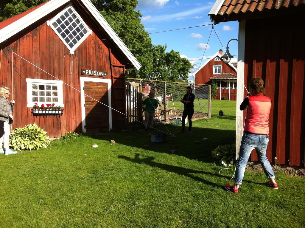 Aeventyrsgardens Vandrarhem, Kinnekulle Källby Esterno foto