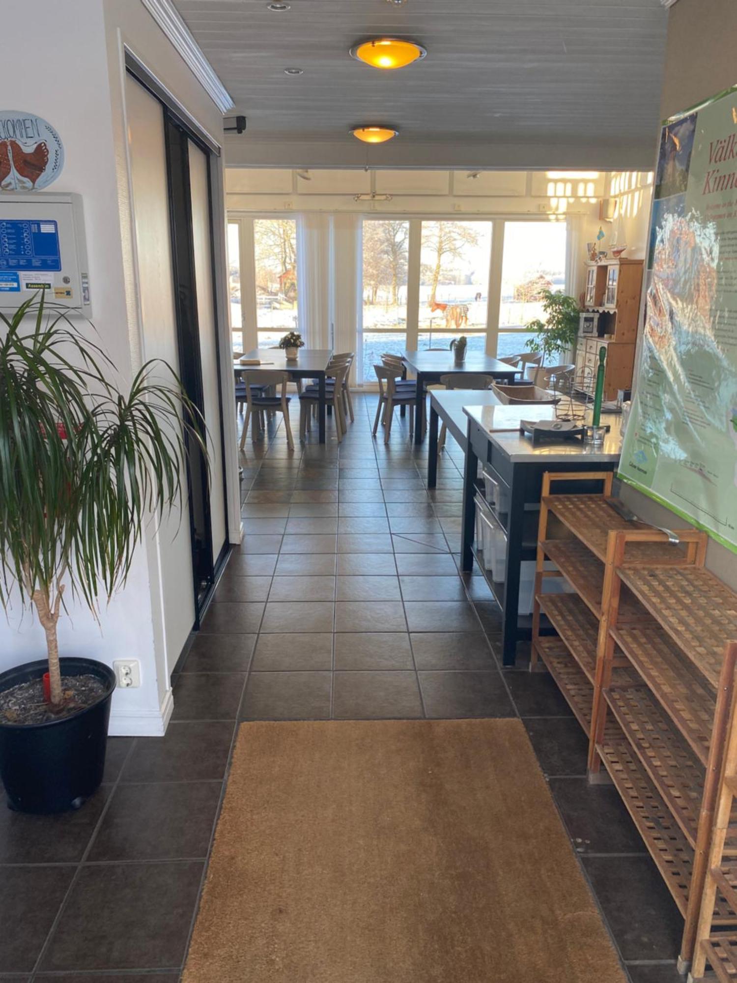 Aeventyrsgardens Vandrarhem, Kinnekulle Källby Esterno foto