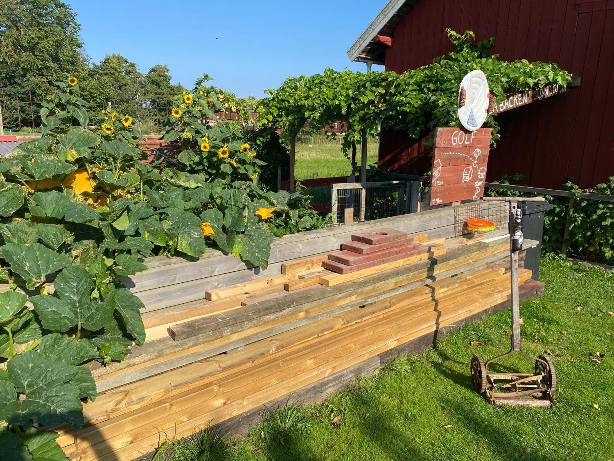 Aeventyrsgardens Vandrarhem, Kinnekulle Källby Esterno foto