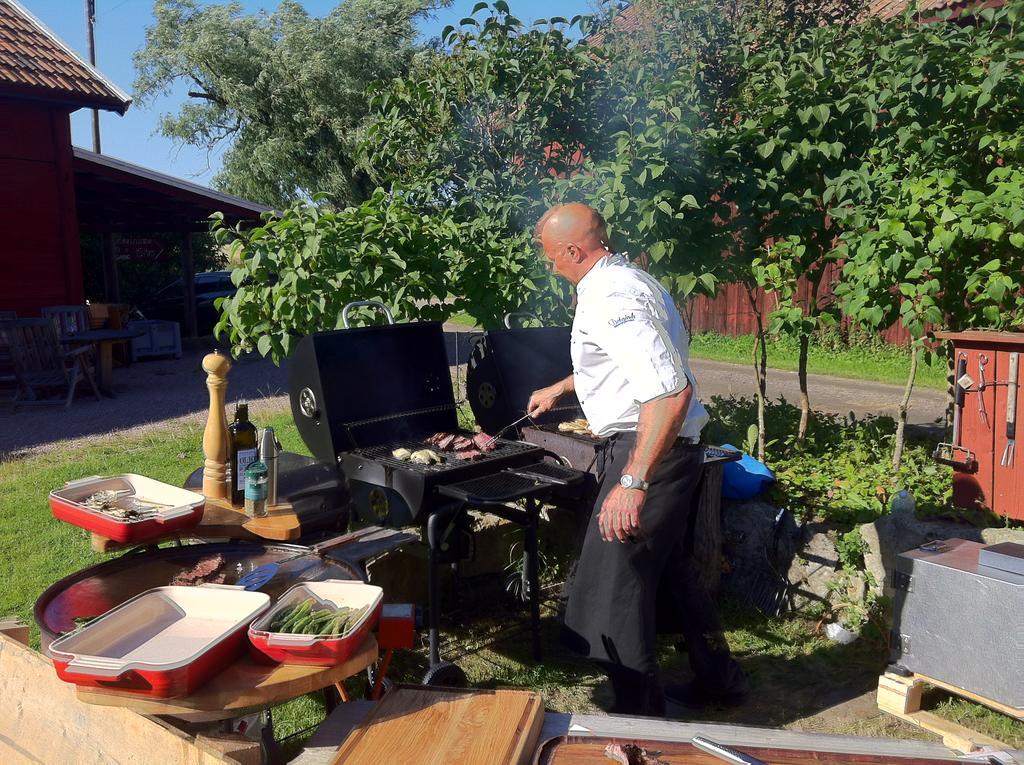 Aeventyrsgardens Vandrarhem, Kinnekulle Källby Esterno foto