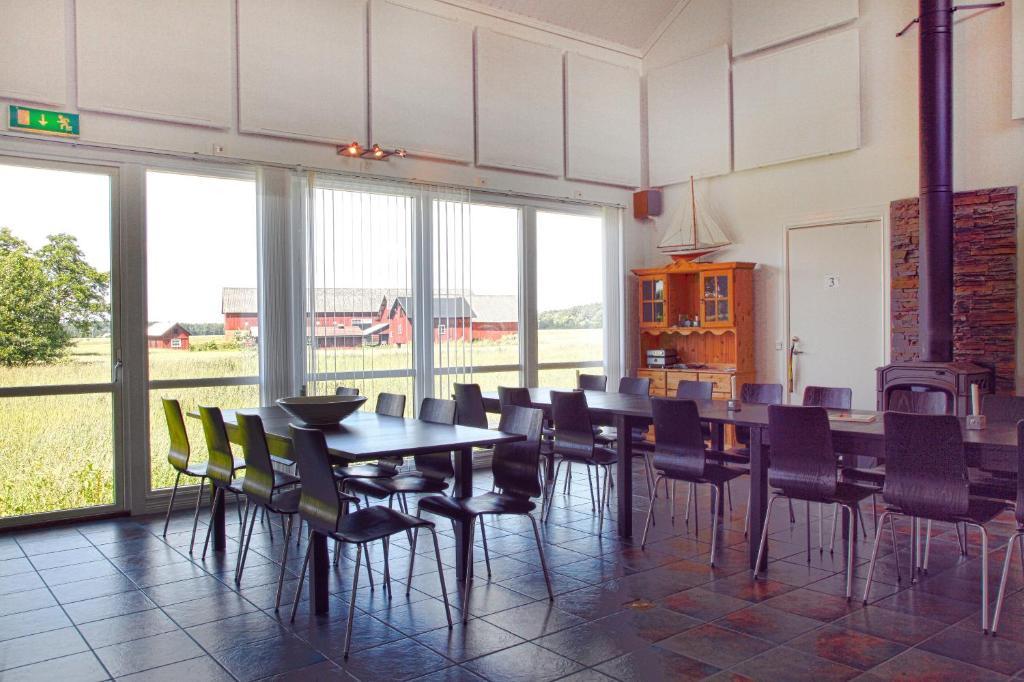 Aeventyrsgardens Vandrarhem, Kinnekulle Källby Esterno foto
