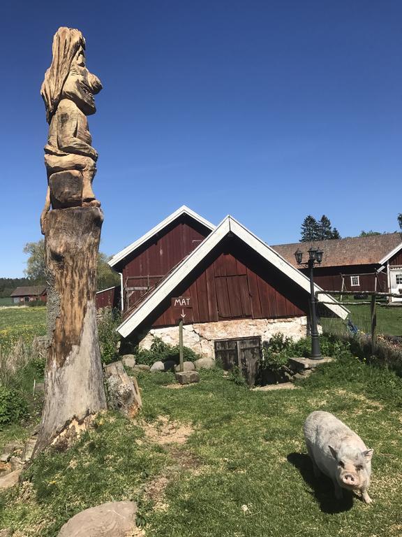 Aeventyrsgardens Vandrarhem, Kinnekulle Källby Esterno foto